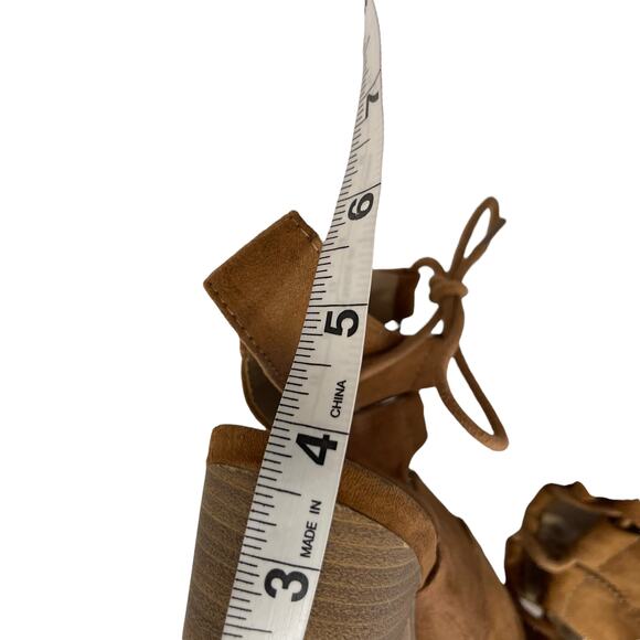 Kenneth Cole Reaction Size 7  Brown‎ Leather Lace Up Tie Chunky Heels - Picture 9 of 9